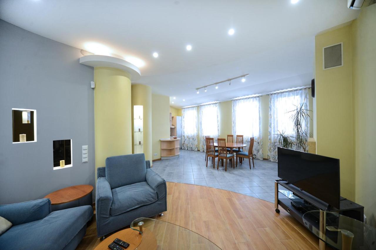 Artol Sophia Apartment Kiev Esterno foto