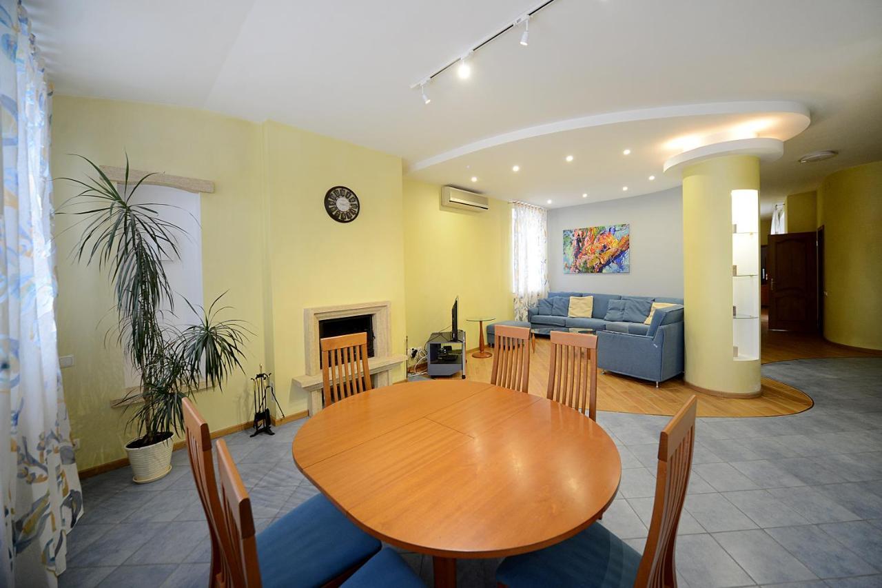 Artol Sophia Apartment Kiev Esterno foto