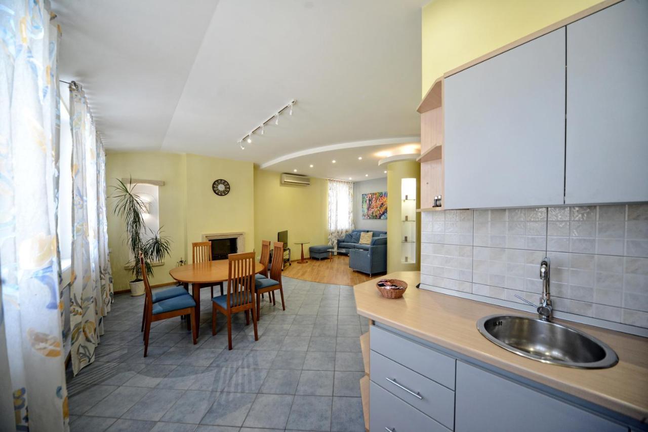 Artol Sophia Apartment Kiev Esterno foto